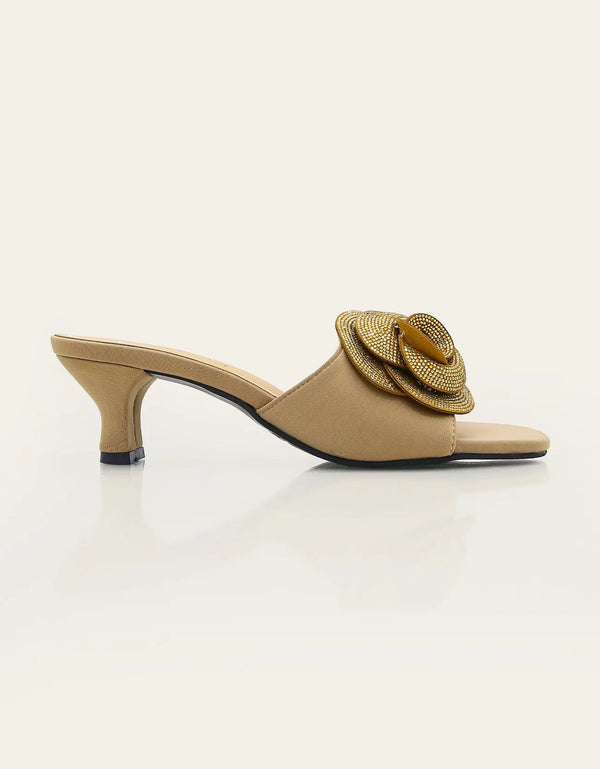 Rosavia heel slides – gold with golden flower detailing