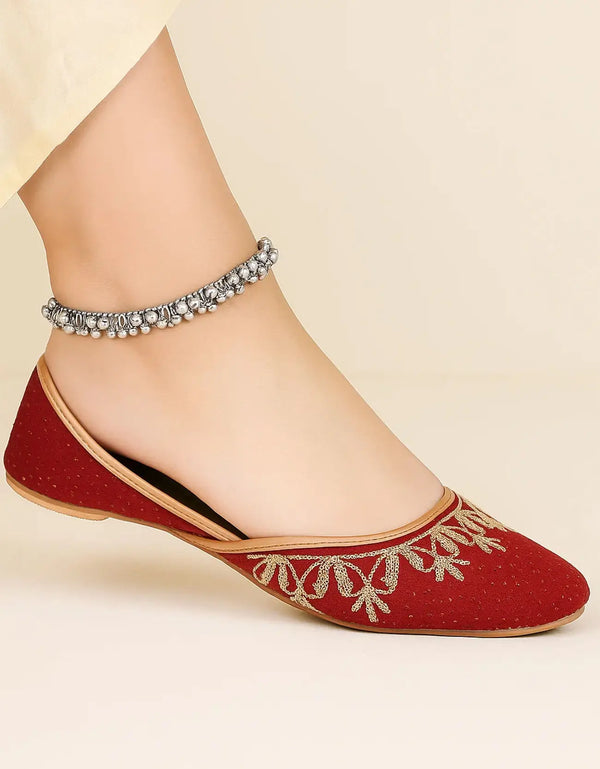 Opulence Legacy Maroon Embroidered Khussa with Floral Design – Essence by Rubina